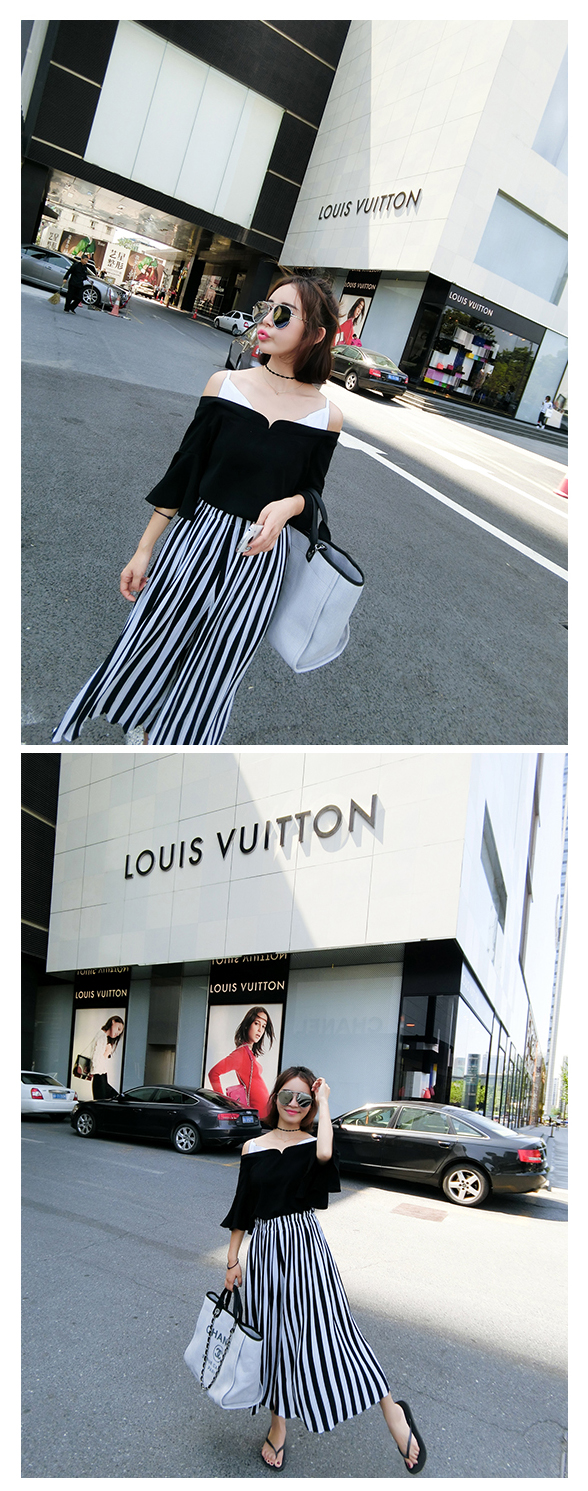 เสื้อแฟชั่นสายเดี่ยว โชว์ไหล่ ใส่สบายๆ เนื้อผ้าชีฟองขนเป็ดพริ้วๆ ใส่หลวมๆ แขนระบาย(ตามแบบ)ปิดข้อศอก ใส่เที่ยวสวยเก๋ หรือออกงานไหนๆก็น่ารักสไตล์เกาหลี