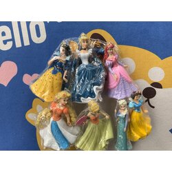 ตุ๊กตา เหล่าเจ้าหญิง เซ็ตใหญ่ 7 ตัว