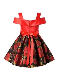 ชุดเด็ก : ชุดออกงาน เดรสสีดำ กุหลาบแดง