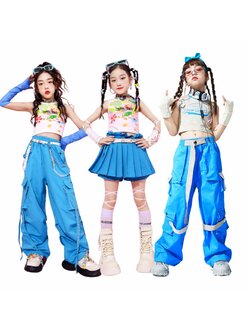 ชุดเต้น ชุดเด็ก เสื้อเอวลอยสีขาวครีม+กางเกงคาร์โก้สีฟ้า