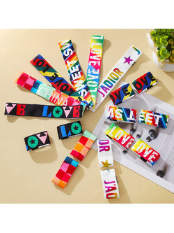 พร้อมส่งในไทย ที่คาดหัว แบบยางยืด เส้นเล็ก. คาดหัวลายอักษร