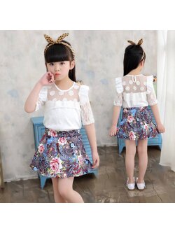 ชุดเด็ก : ชุดเซ็ตเสื้อลูกไม้สีขาว+กระโปรงลายดอก