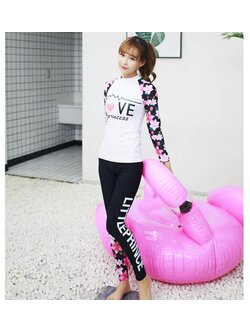 ชุดว่ายน้ำหญิง : ชุดเซ็ตเสื้อแขนยาวลายดอก +กางเกงขายาว ผู้ใหญ่