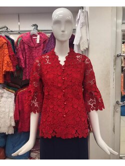 ต้อนรับตรุษจีน เสื้อลูกไม้สีแดง เสื้อลูกไม้พิ้งบูติค