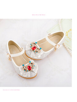 รองเท้าคัชชู ฟรุ้งฟริ้ง