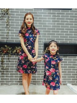 ชุดจีน กี่เพ้า เด็ก สีกรม ลายดอกไม้