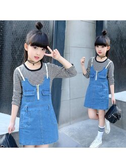 ชุดเด็ก : เสื้อแขนยาวสีดำลายขวาง+เอี้ยมยีนส์