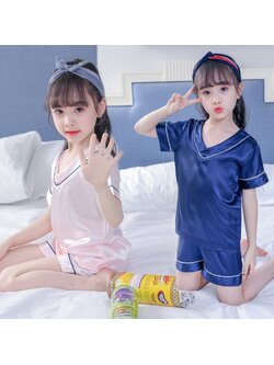 ชุดนอนเด็ก ผ้าซาติน คอวี