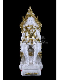 เสด็จพ่อ ร.5 นั่งบัลลังค์ สีขาว เนื้อเรซิ่น ขนาด 5 นิ้ว สูง 12 นิ้ว