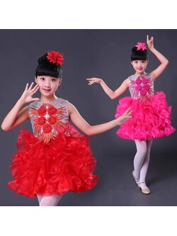 ชุดดรัมเมเยอร์ ชุดหลีด ปักเลื่อมแขนกุดปักดอกไม้แดง กระโปรงระบายชั้นสีแดง