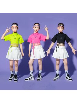 ชุดเต้น ชุดแดนซ์ เสื้อแขนสั้น+กระโปรงสั้นสีขาว