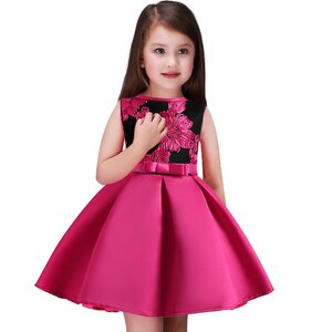 ชุดออกงาน,ชุดราตรี