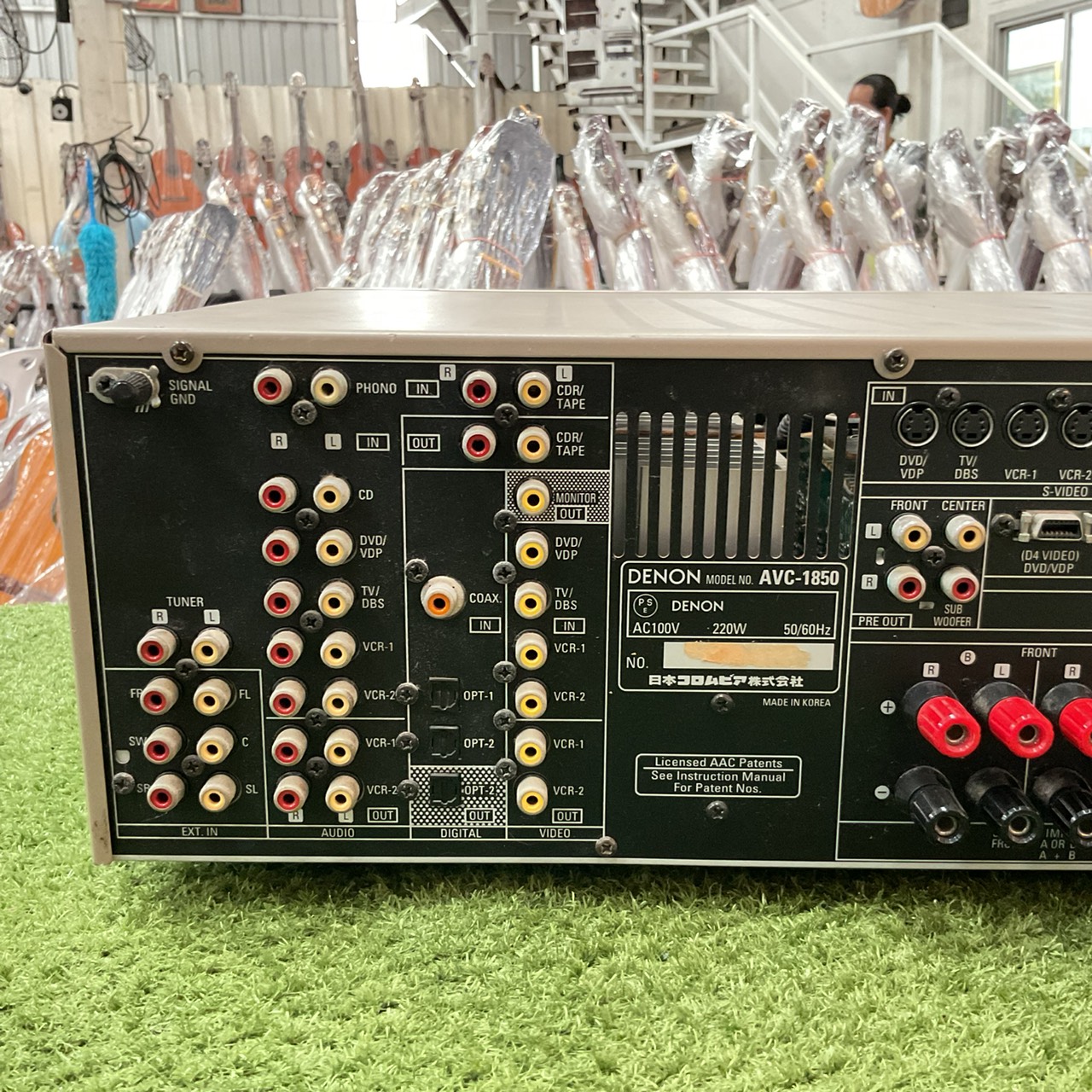 เครื่องขยายเสียง DENON : AVC-1850