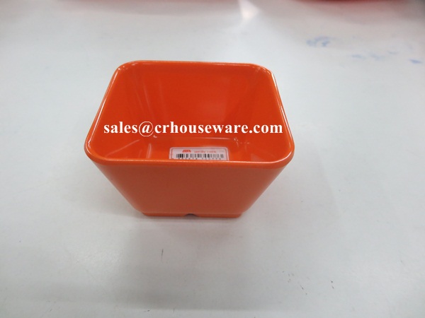 ชามสี่เหลี่ยม 3 นิ้ว สีส้ม 017-D999-3