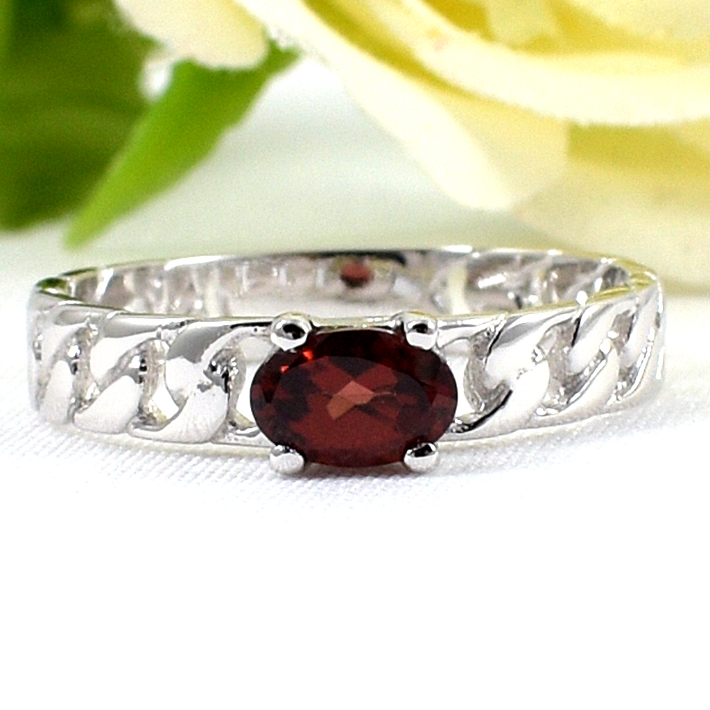 แหวนเงินแท้ราคาถูกชุบทองคำขาว โกเมนแท้ 0.57 กะรัต งานประณีตสวยงาม สั่งผลิตค่ะ