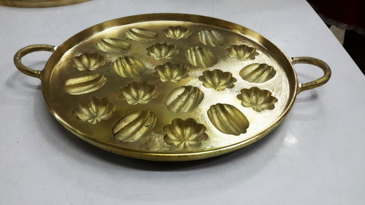 พิมพ์ขนมไข่ทอง 2 ลาย 016-KK-B21 Khanom khai thong mold 20 hole. 016-KK-B21 อุปกรณ์ทำขนม