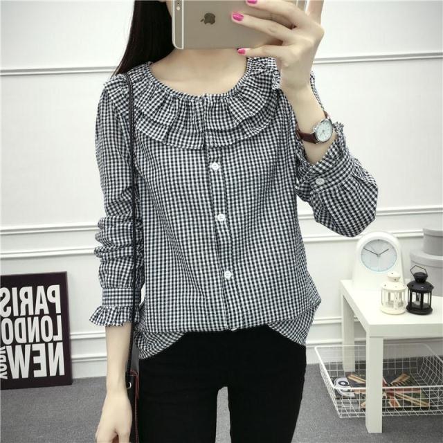 เสื้อแฟชั่นแขนยาวลายสก๊อตขาวดำเทา คอกลมระบายสองชั้น