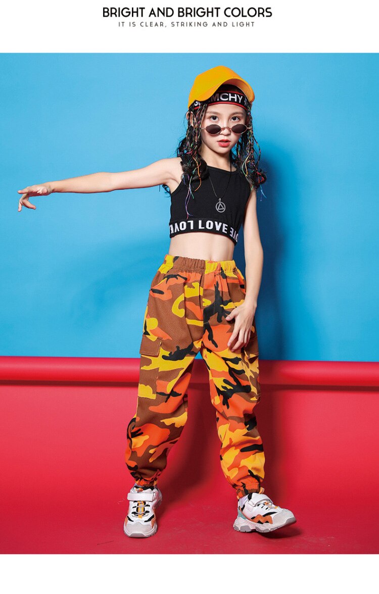 ชุดแดนซ์เซอร์ เสื้อสีดำ-กางเกงลายทหารสีส้ม