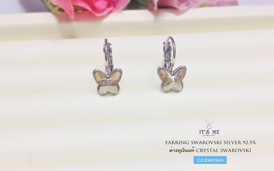 ต่างหูเงินแท้ ประดับ CRYSTAL SWAROVSKI แบบเกี่ยว มีตัวลอคด้านหลังค่ะ งานชิ้นนี้น่ารักมากๆ นะคะ