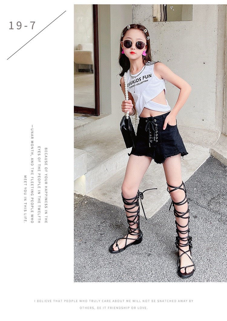 ชุดเต้น ชุดแดนซ์ : เสื้อครอป HIPHOP แขนกุดไขว้+กางเกงขาสั้น