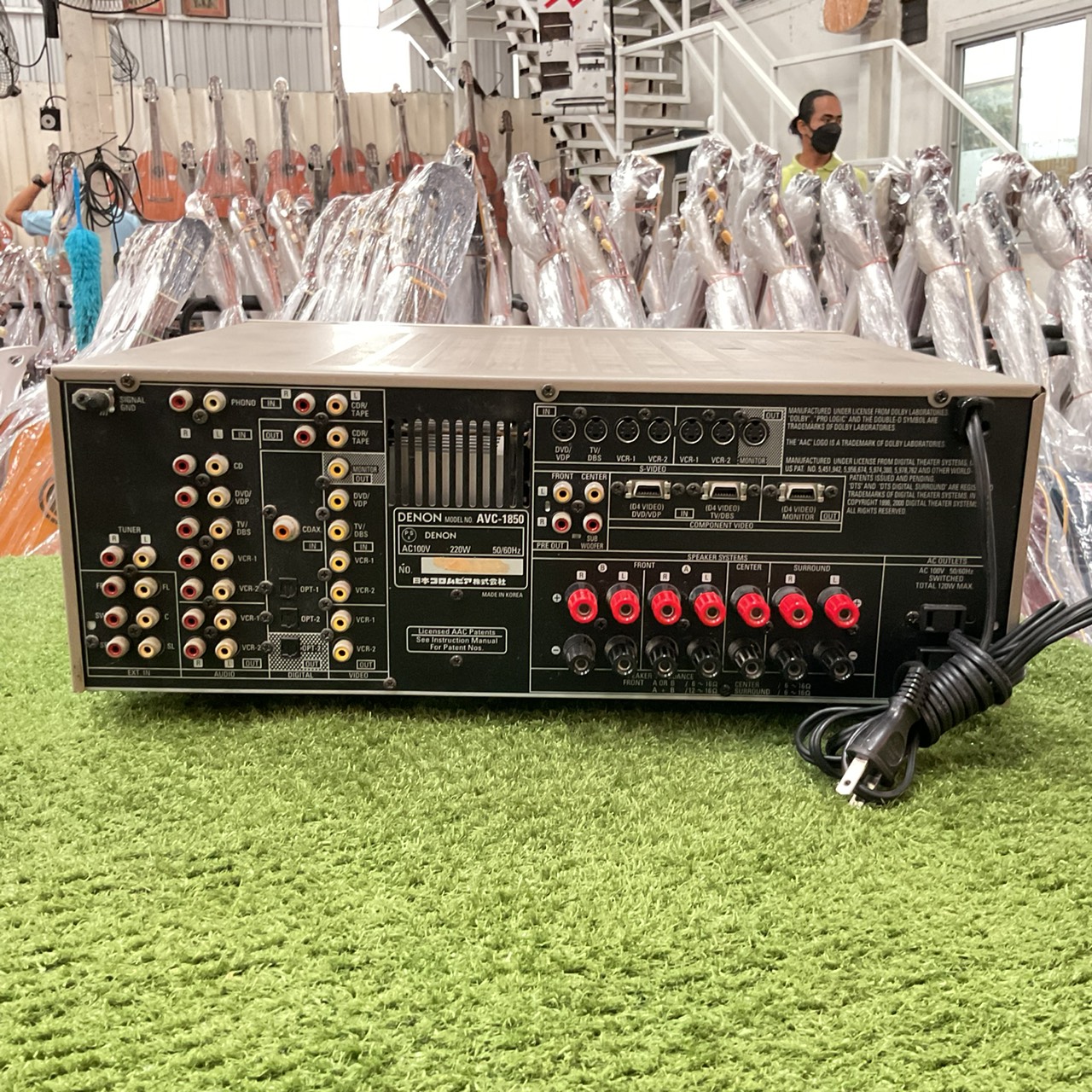 เครื่องขยายเสียง DENON : AVC-1850