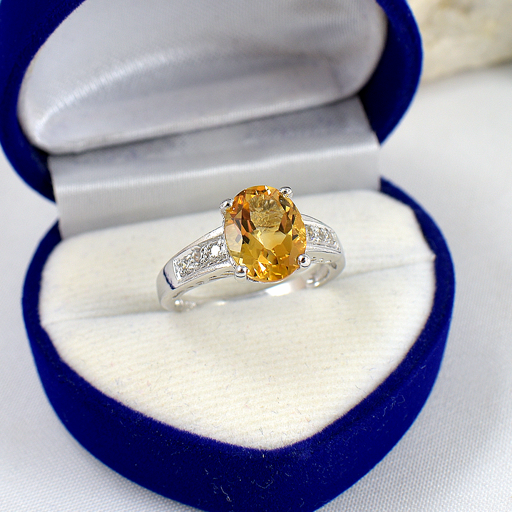 แหวนเงินแท้ราคาถูกชุบทองคำขาว ซิทรินแท้ 2.25 กะรัต เพชรCZ 0.15 กะรัต งานประณีตสวยงาม สั่งผลิตค่ะ