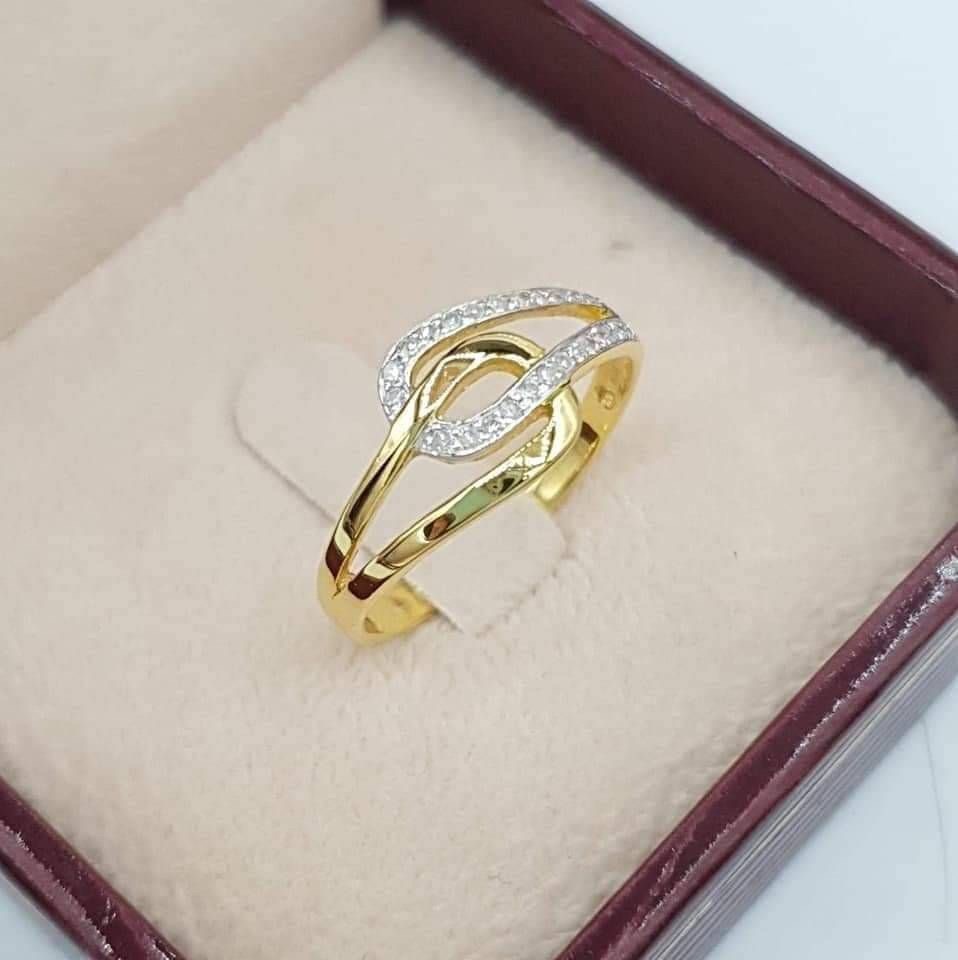 พร้อมส่งและสั่งผลิตแหวนเพชรแท้น่ารักๆๆ แหวนแต่งงาน แหวนหมั้น ใส่เที่ยว ออกงาน แหวนทองคำ 9K เพชรกุหลาบแท้ 0.09 กะรัต 26 เม็ด ราคาถูกมาก ส่งฟรี