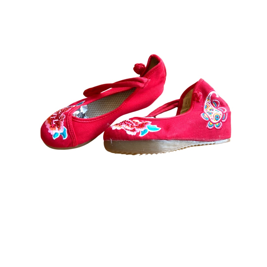 รองเท้าจีน ลายดอก เสริมส้ม