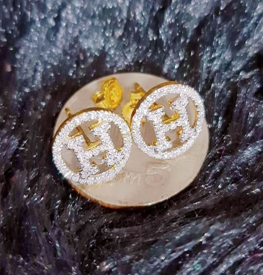 พร้อมส่งและสั่งผลิตต่างหูเพชรแท้ใหญ่ใส่คุ้มเพชรจุกๆแถมความหรูหราแบรนด์ไปอีกค่ะ แต่งงาน หมั้น ใส่เที่ยว ออกงาน ทองคำ 9K เพชรกุหลาบแท้ 0.32 กะรัต 96 เม็๋ด ราคาถูกมาก ส่งฟรี