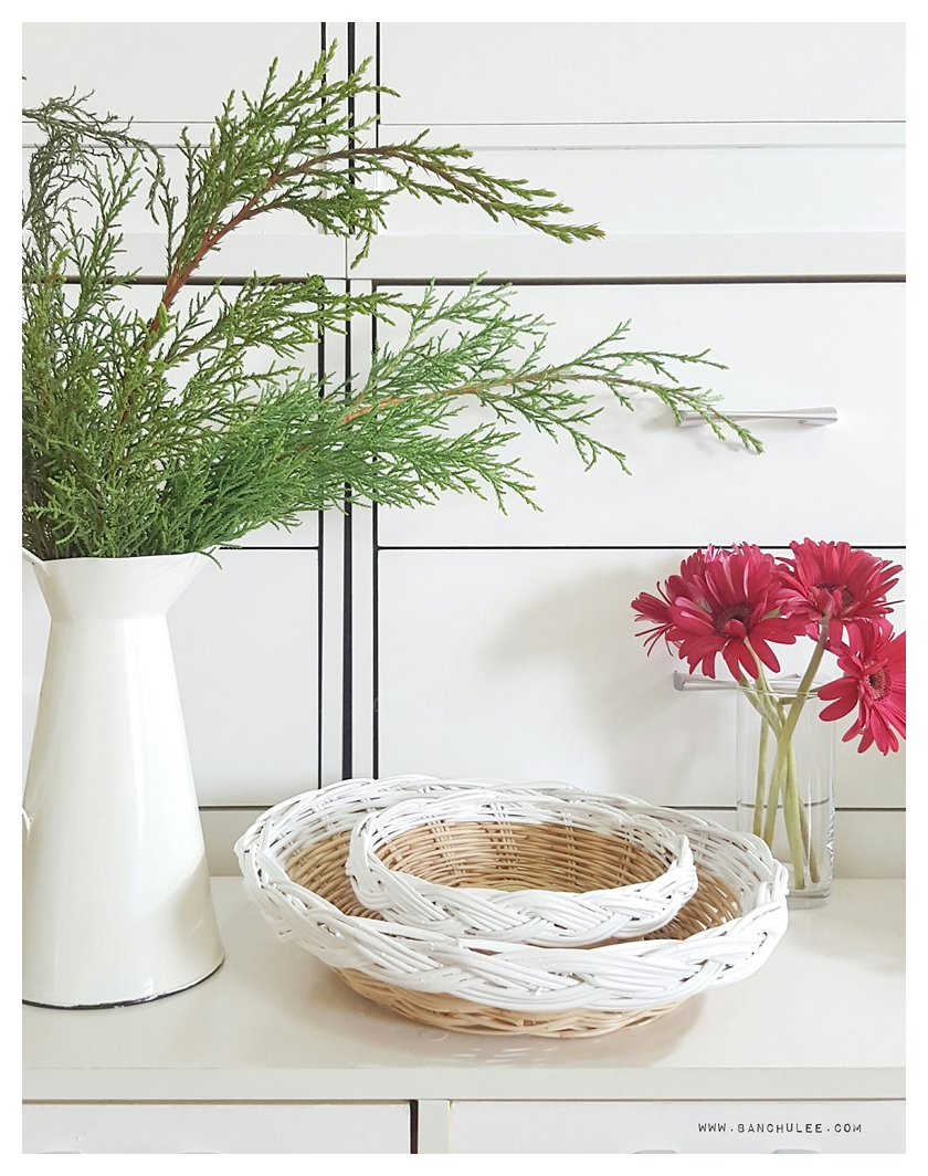 Round Wicker Tray ถาดสาน ทรงกลม ทาสีขอบด้วยสีขาว