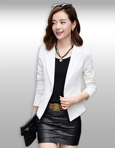 เสื้อสูทผู้หญิงแขนยาวสีขาวแบบเรียบหรู มี 4 ไซส รหัส1807