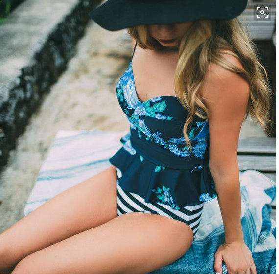 ชุดว่ายน้ำทูพีช ไซส์ xl รอบอก 36-42 คัพc+ รอบเอว 34-38 สะโพก 38-44 นิ้วค่ะ กางเกงใส่ได้ทั่้ง2 ด้านนะคะ ดีไซส์เก๋มาก ใส่ได้ไม่เบื่อค่ะ