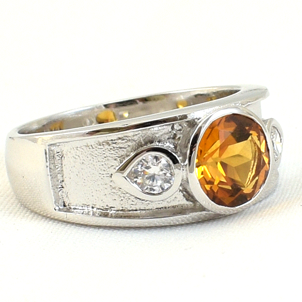 แหวนเงินแท้ราคาถูกชุบทองคำขาว ซิทรินแท้ 1.25 กะรัต เพชรCZ 0.06 กะรัต งานประณีตสวยงาม สั่งผลิตค่ะ