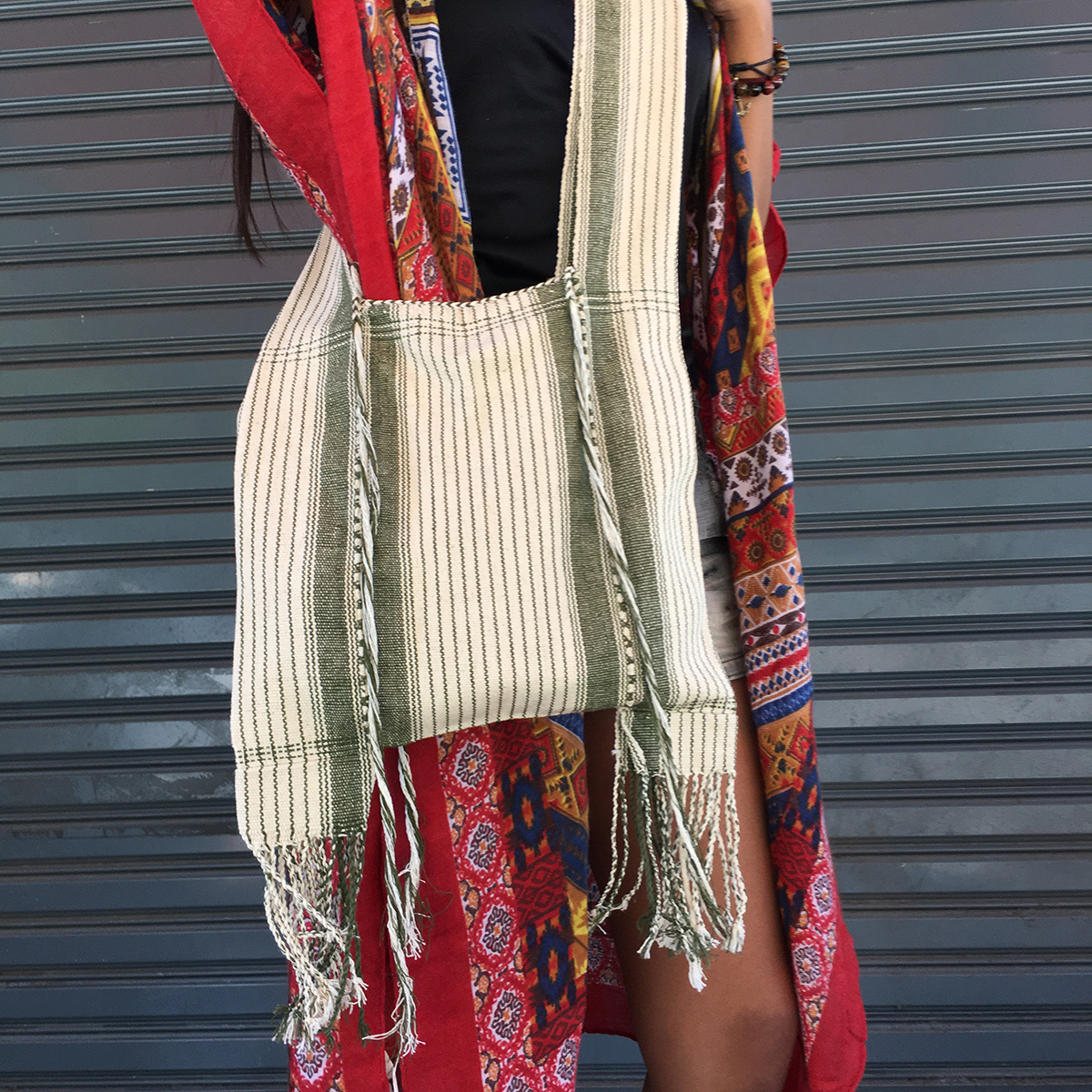 ขายย่าม ย่ามกะเหรี่ยง ย่ามชาวเขา ขายย่ามชาวเขา กระเป๋าสะพายข้าง กระเป๋าแฮนด์เมด