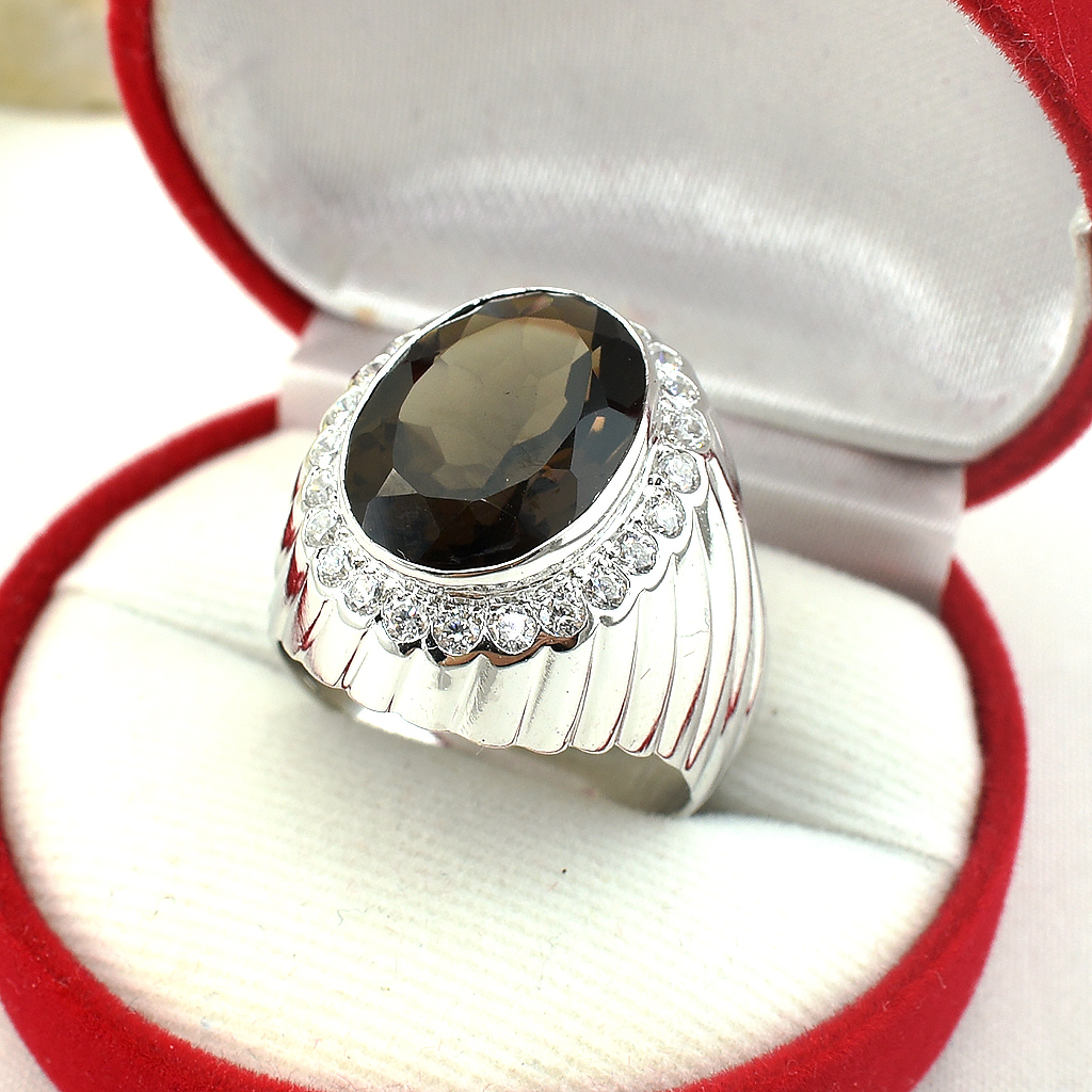 แหวนเงินแท้ราคาถูกชุบทองคำขาว พลอยแท้สโมกกี้ควอทซ์ 8.95 กะรัต เพชรCZ 0.72 กะรัต งานประณีตสวยงาม สั่งผลิตค่ะ