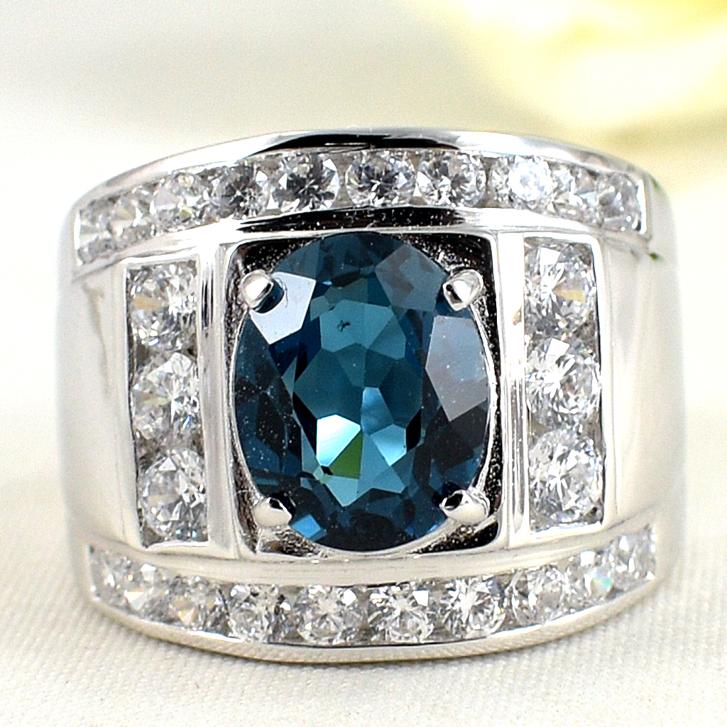 แหวนเงินแท้ราคาถูกชุบทองคำขาว ลอนดอนบลูโทปาซแท้ 3.60 กะรัต เพชรCZ 1.28 กะรัต งานประณีตสวยงาม สั่งผลิตค่ะ