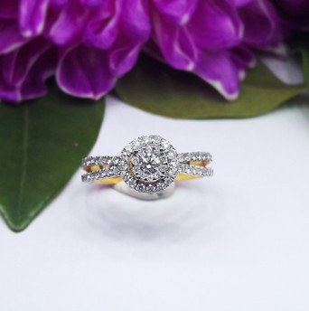 สั่งผลิตเพชรเบลเยี่ยมคัท แหวนแต่งงาน แหวนหมั้น ใส่เที่ยว ออกงาน แหวนทองคำ 18K เพชรแท้ 0.45 กะรัต 3.98 กรัม น้ำ 99 ราคาถูกมาก มีใบรับประกันค่ะ