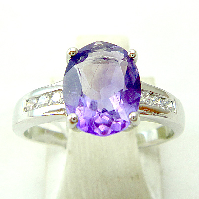 แหวนเงินแท้ราคาถูกชุบทองคำขาว แอมิทิสต์แท้ 1.85 กะรัต เพชรCZ 0.08 กะรัต งานประณีตสวยงาม สั่งผลิตค่ะ