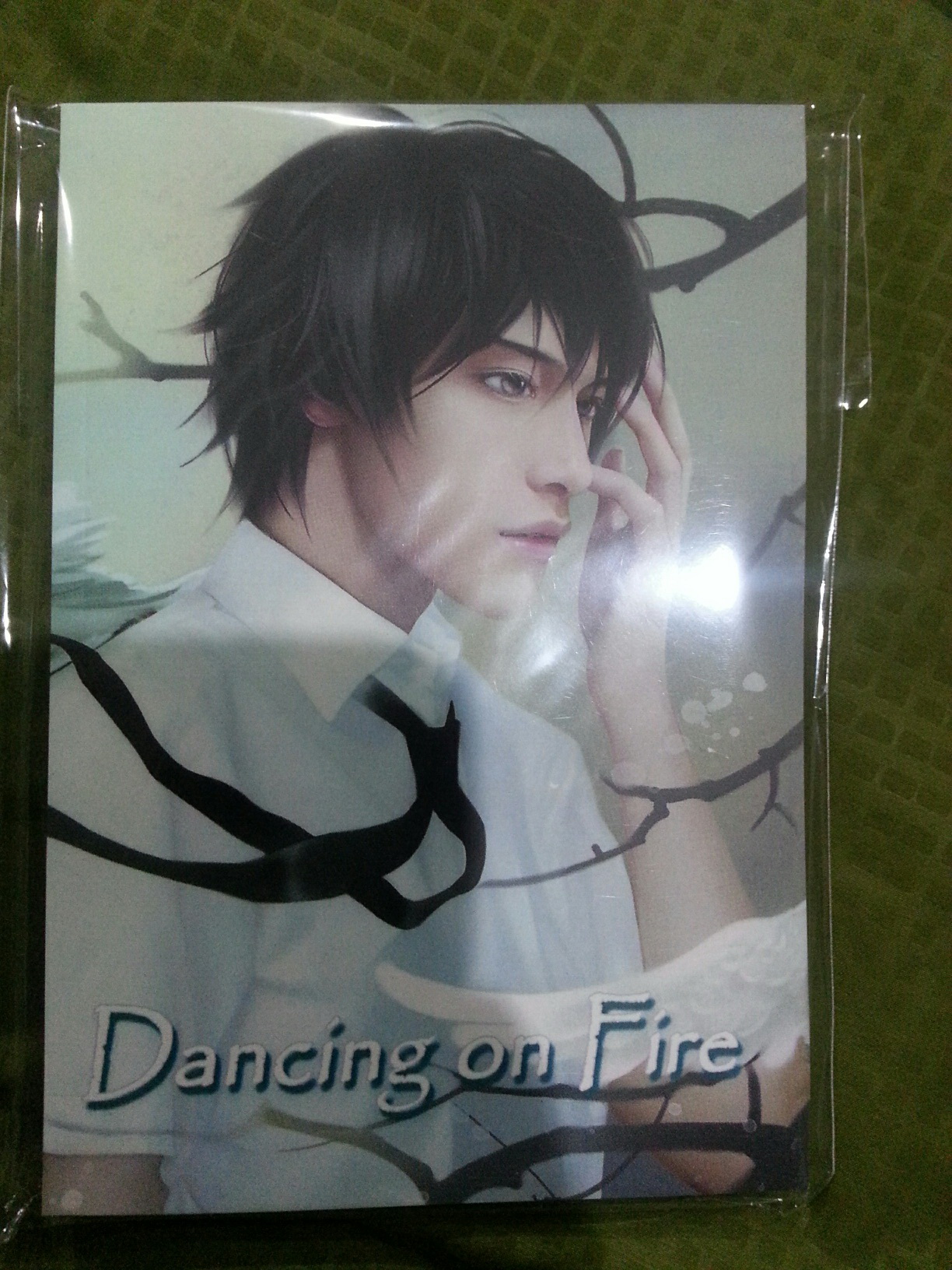 "Dancing on Fire" (เรื่องเดียวกับ Into the fire ของ FU) มัดจำ 300 ค่าเช่า 50 บาท