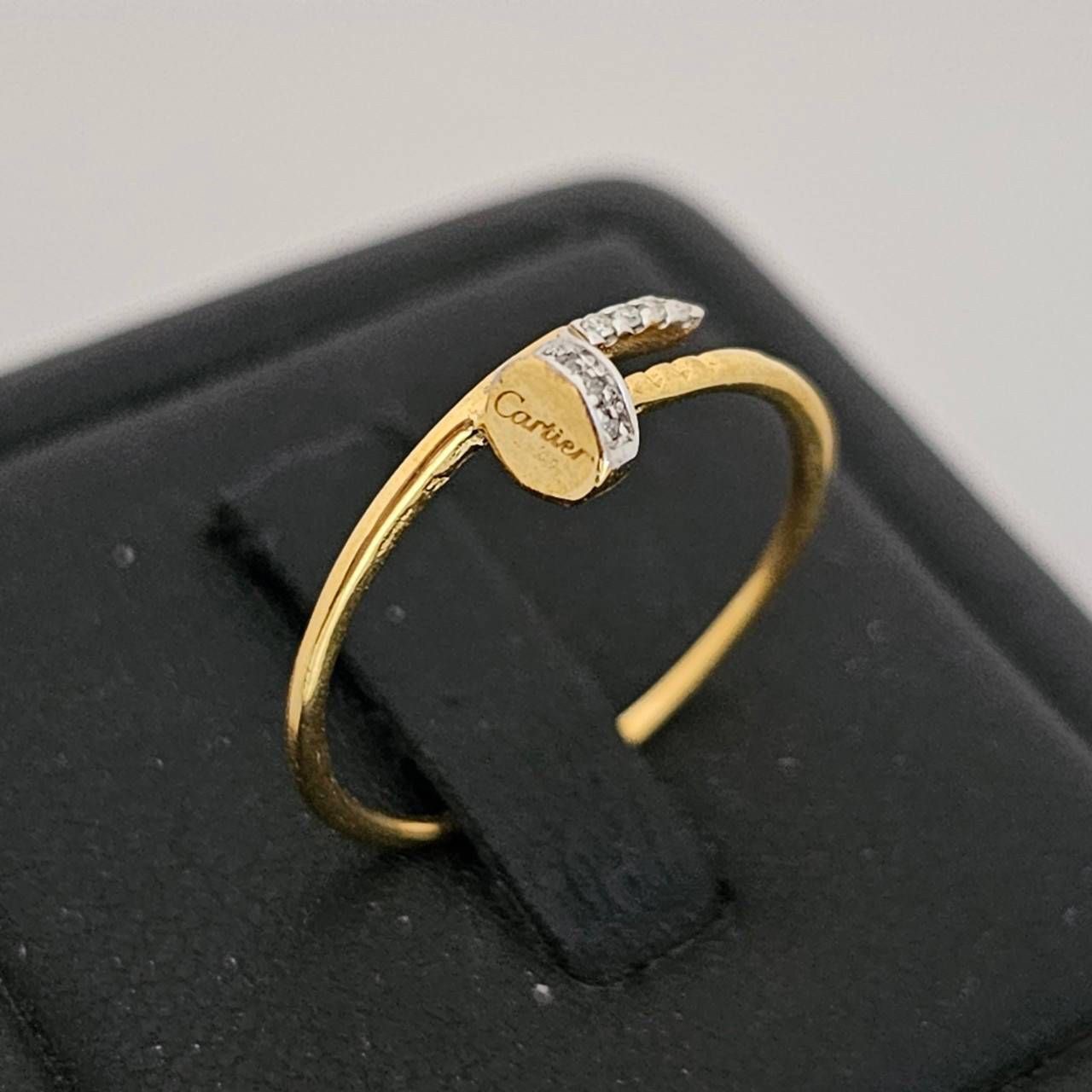 พร้อมส่งและสั่งผลิตแหวนเพชรแท้ตะปู แหวนแต่งงาน แหวนหมั้น ใส่เที่ยว ออกงาน แหวนทองคำ 9K เพชรกุหลาบแท้ 0.05 กะรัต 9 เม็ด ราคาถูกมาก ส่งฟรี