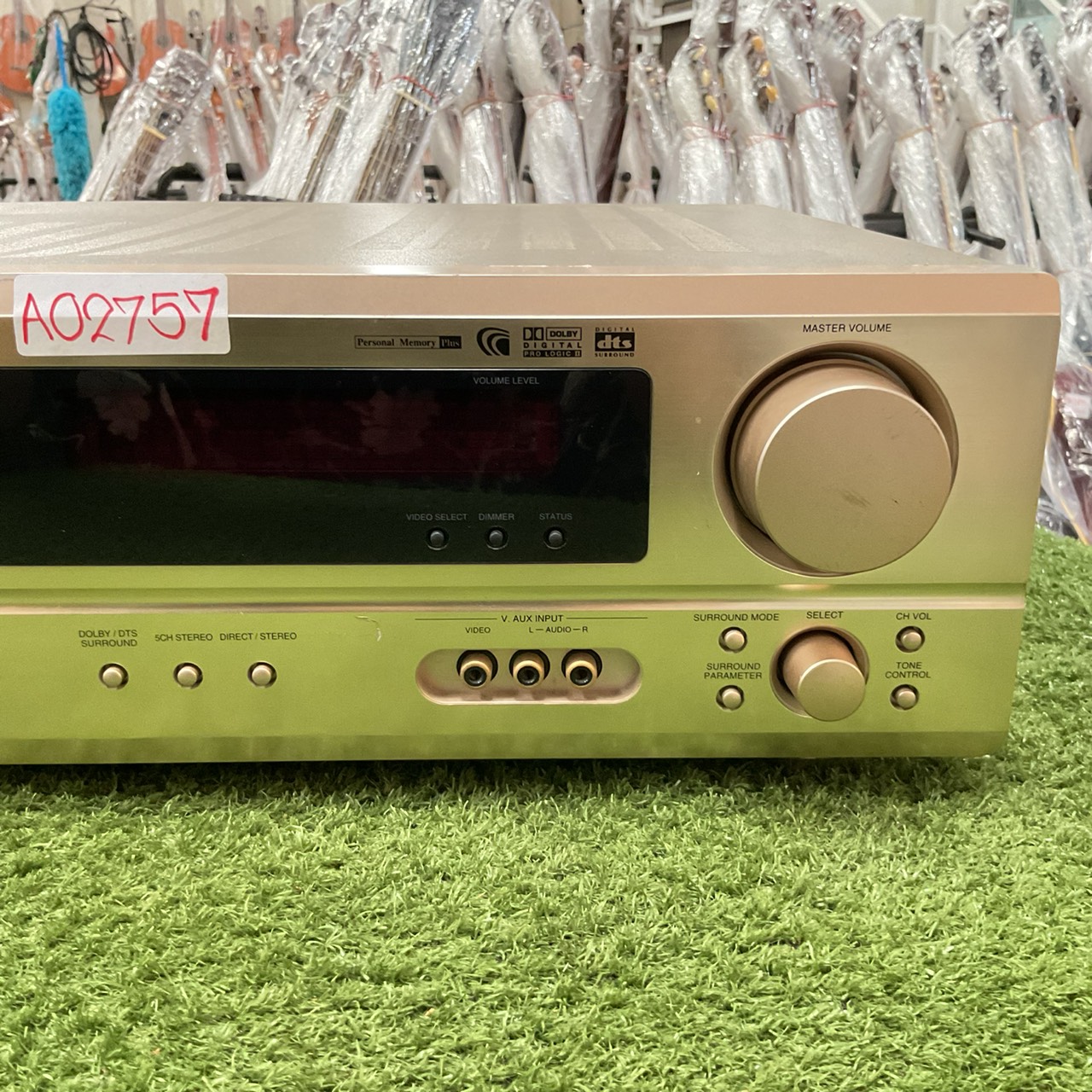 เครื่องขยายเสียง DENON : AVC-1570