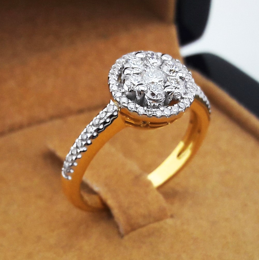 สั่งผลิตเพชรเบลเยี่ยมคัท แหวนแต่งงาน แหวนหมั้น ใส่เที่ยว ออกงาน แหวนทองคำ 18K เพชรแท้ 0.83 กะรัต 4.70 กรัม น้ำ 99 ราคาถูกมาก มีใบรับประกันค่ะ