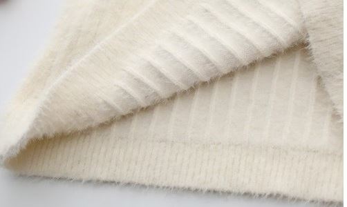 ชุดเดรสไหมพรมแขนยาว สีดำ