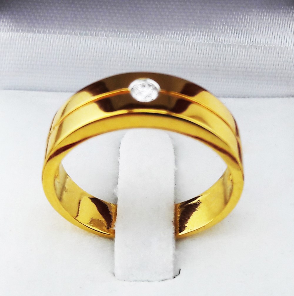 สั่งผลิตเพชรเบลเยี่ยมคัท แหวนแต่งงาน แหวนหมั้น ใส่เที่ยว ออกงาน แหวนทองคำ 18K เพชรแท้ 0.08 กะรัต 6.00 กรัม น้ำ 99 ราคาถูกมาก มีใบรับประกันค่ะ