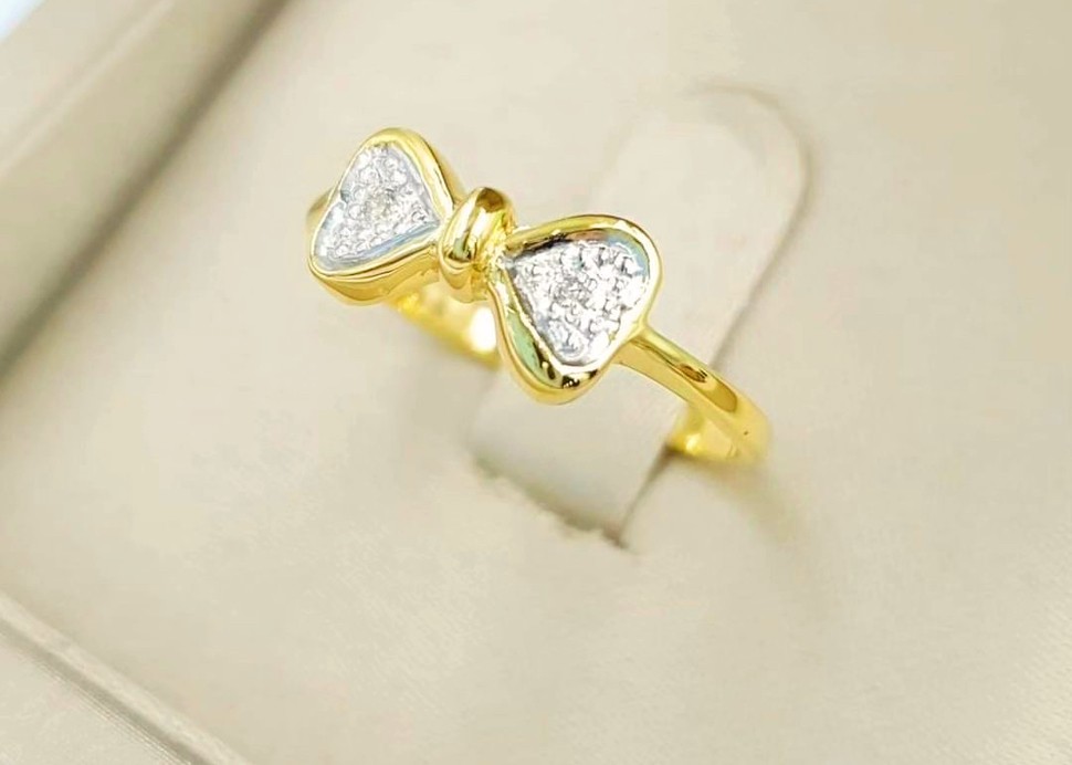 พร้อมส่งและสั่งผลิตแหวนเพชรทรงโบว์น่ารัก แหวนแต่งงาน แหวนหมั้น ใส่เที่ยว ออกงาน แหวนทองคำ 9K เพชรกุหลาบแท้ 0.02 กะรัต 2 เม็ด ราคาถูกมาก ส่งฟรี