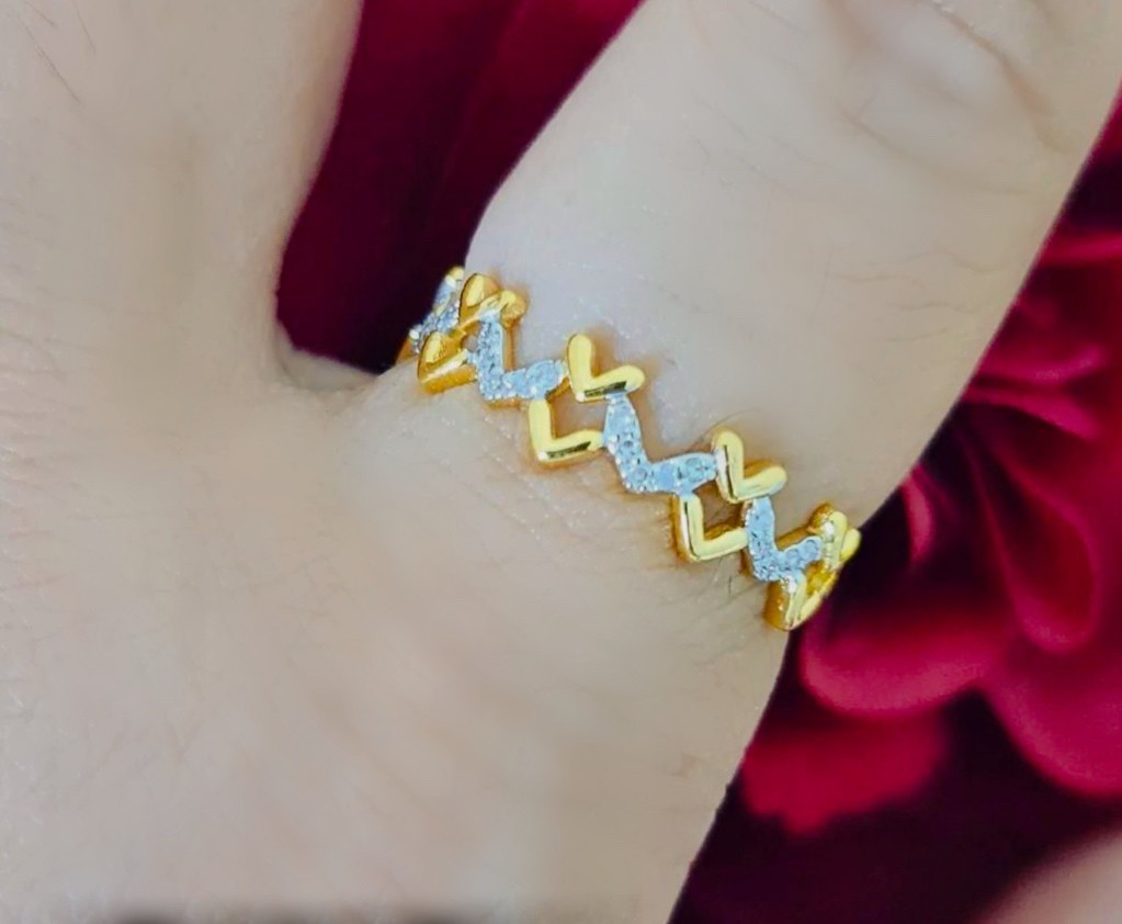 พร้อมส่งและสั่งผลิตแหวนเพชรหัวใจ แหวนแต่งงาน แหวนหมั้น ใส่เที่ยว ออกงาน แหวนทองคำ 9K เพชรแท้ 0.10 กะรัต 20 เม็ด ราคาถูกมาก ส่งฟรี