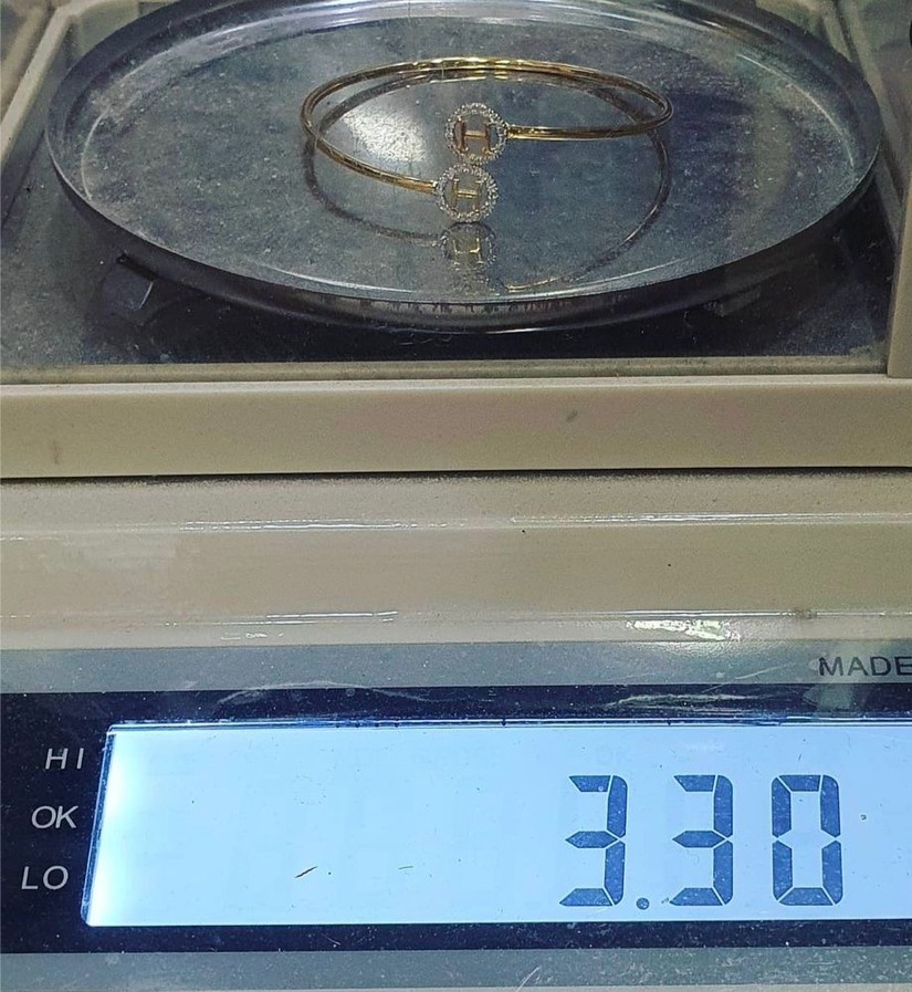 พร้อมส่งและสั่งผลิตกำไลทองเพชรแท้ทรงแบรนด์ทุกแบบ แต่งงาน หมั้น ใส่เที่ยว ออกงาน ทองคำ 9K เพชรกุหลาบแท้ 0.16 กะรัต 40 เม็ด ราคาถูกมาก ส่งฟรี