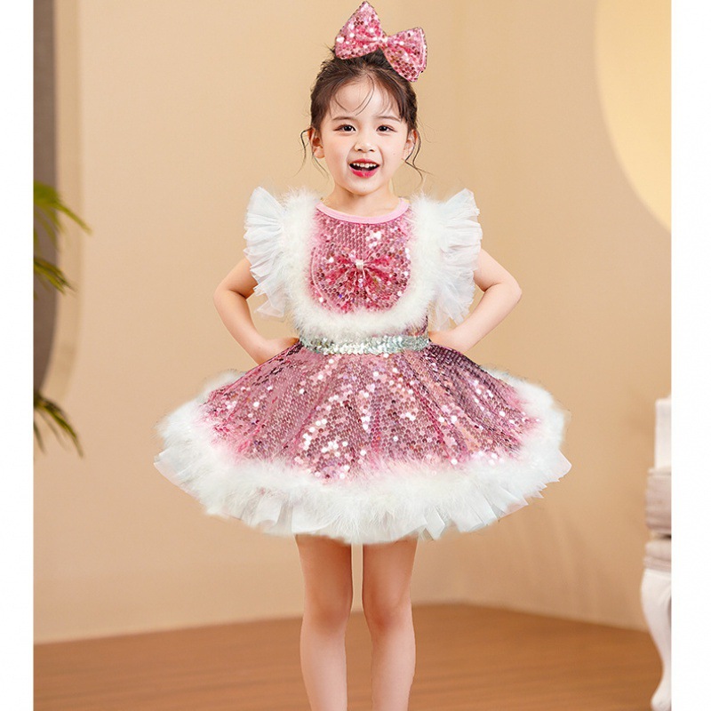 ชุดเต้น ชุดหรีด ชุดเชียร์ บาตอง เดรสระบายฟรุ้งฟริ้ง