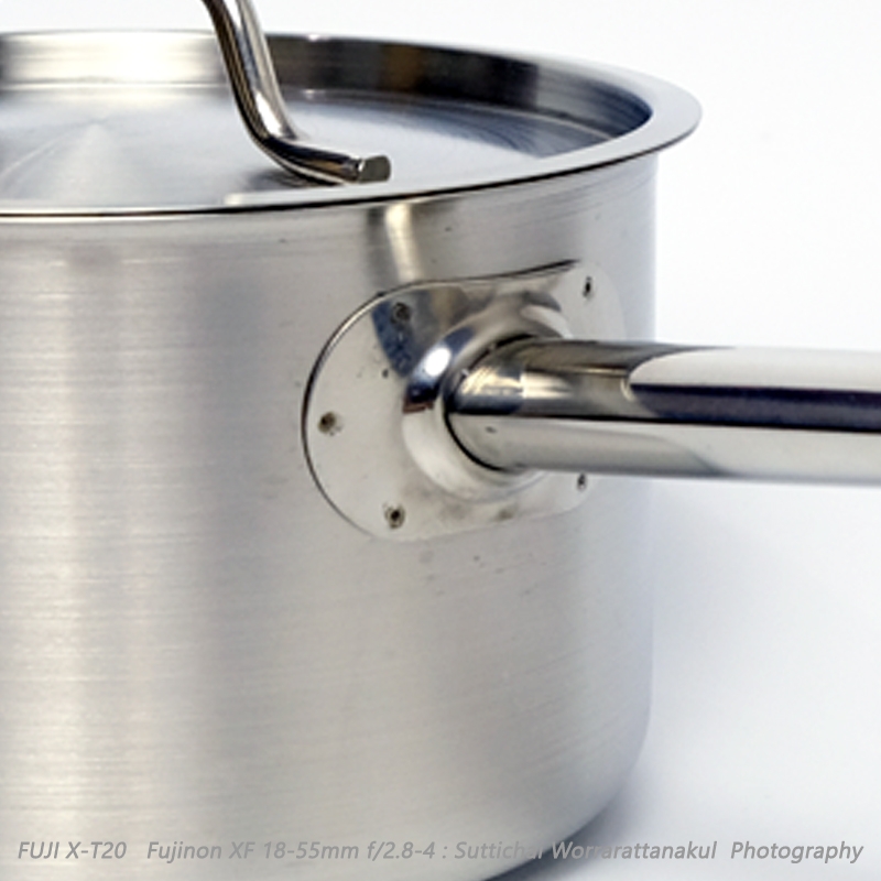 หม้อด้ามสเตนเลส + ฝา ขนาด 20 ซม. รุ่นหนา YK03A-200