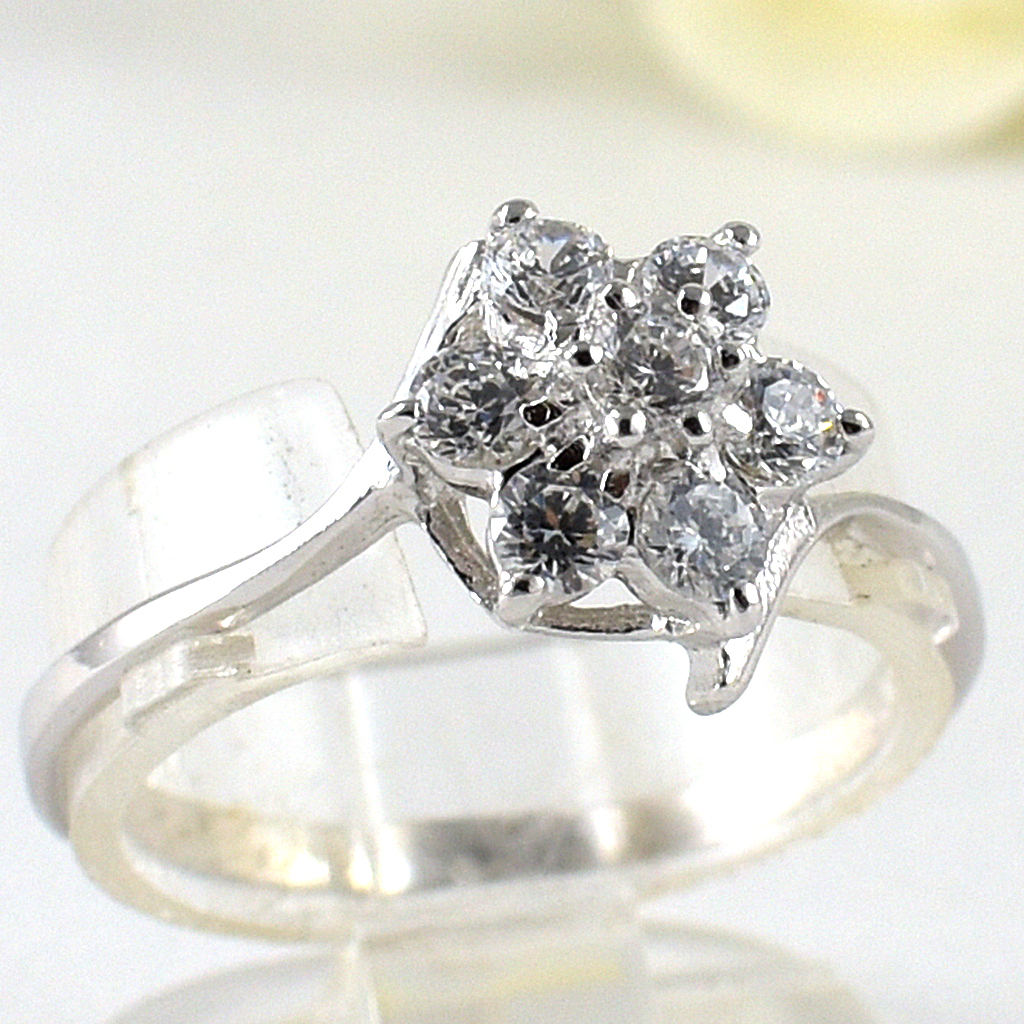 แหวนเงินแท้ราคาถูกชุบทองคำขาว เพชรCZแท้ 0.42 กะรัต งานประณีตสวยงาม สั่งผลิตค่ะ